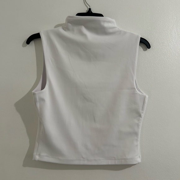 Express Body Contour High Compression Mock Neck Cropped Tank Medium - Picture 6 of 8